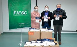 Ação conjunta da Fiesc e Cia. Hering doa 10 mil máscaras ao Instituto Santé 
