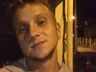 Jovem morre em colisão de carro em muro em Pinhalzinho