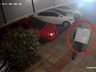 Câmera flagra criminoso furtando mesa no centro de São Miguel do Oeste
