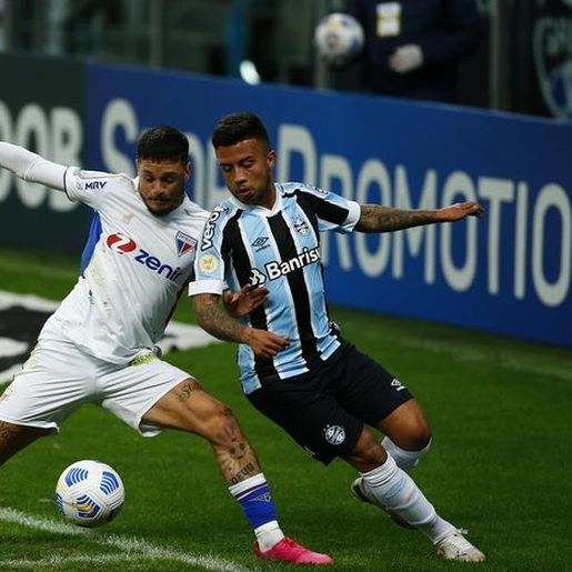 Grêmio só empata com Fortaleza na Arena e segue isolado na lanterna 