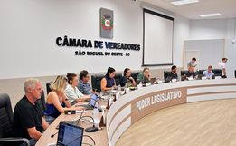 Vereadores pedem construção de centro de convivência para idosos no Bairro Santa Rita
