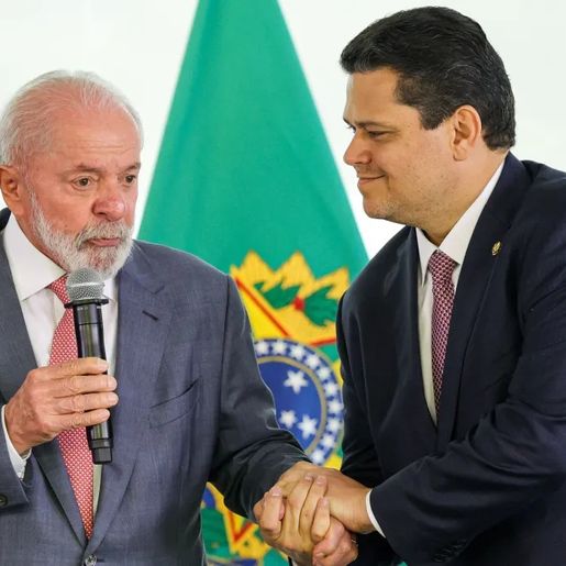 Lula reafirma a Alcolumbre ser contra qualquer anistia