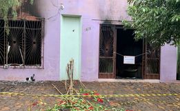 Incêndio destrói conjunto de Kitnets e polícia investiga possível crime, em SMOeste 