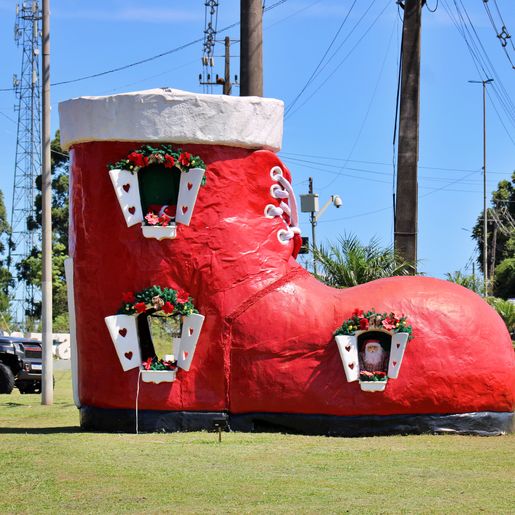 Município define eventos da programação cultural do Natal da Gente 2025