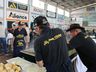 Jeep Clube prepara risoto beneficente para mais de 600 pessoas em evento da Apae de SMO