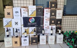 Polícia Militar apreende carga de vinho e azeite sem nota fiscal na BR-163