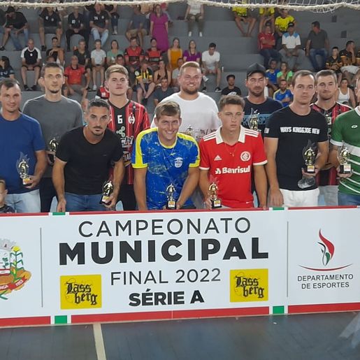Itapiranga realiza entrega de troféus do Campeonato Municipal 2022