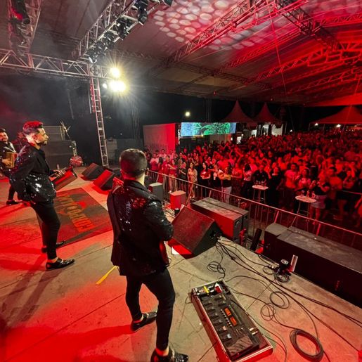 Mais de 4 mil pessoas acompanham shows na segunda noite da Faismo 