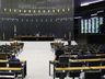 Governo deve fazer novos cortes no orçamento após derrubada do IOF, apontam especialistas 