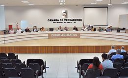  Vereadores aprovam projetos e indicam obras e serviços durante sessão da Câmara