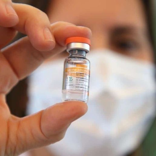 Anvisa rejeita uso de CoronaVac para crianças e adolescentes