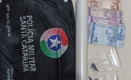 Polícia Militar prende homem por tráfico de drogas em São Miguel do Oeste