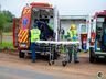 VÍDEOS: Colisão entre carro e moto deixa motociclista gravemente ferido