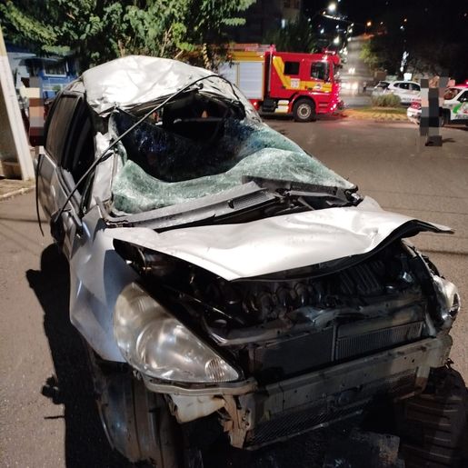 Mulher morre em acidente após tentativa de fuga da Polícia Militar em Maravilha 