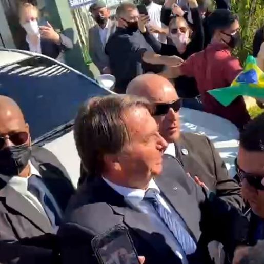 Presidente Jair Bolsonaro chega a Chapecó
