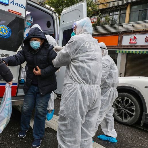 Coronavírus: China registra 242 mortes e 14 mil casos em um único dia