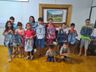 Voluntárias de Mondaí fabricam mochilas para crianças carentes