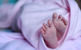 Mãe que matou bebê de 41 dias por chorar em Chapecó é condenada