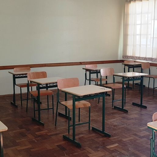Novo piso nacional para professores é suspenso pela Justiça em cidade do Extremo-Oeste