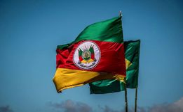 Depois de 87 anos, PSOL e PT acusam hino do RS de racismo
