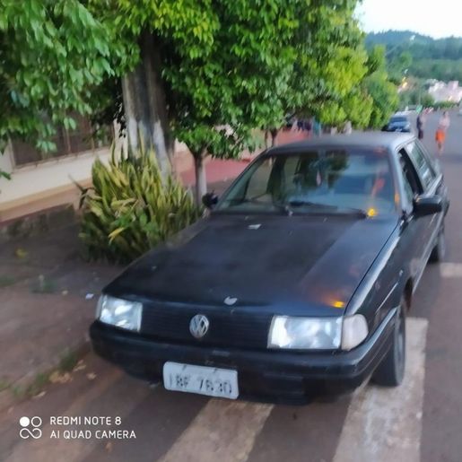 Homem é esfaqueado por estar "flertando" com mulher casada