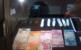 Polícia Militar prende homem por tráfico de drogas