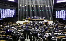 Câmara aprova pensão a filhos de mulheres vítimas de feminicídio 