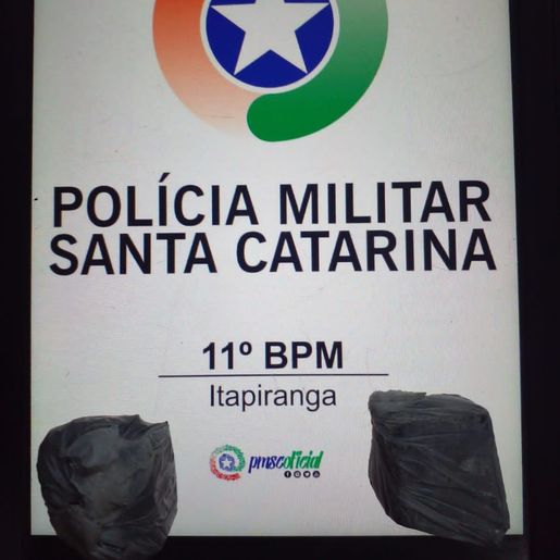 PM apreende maconha e veículo em Itapiranga