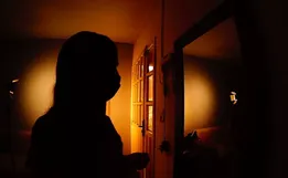Justiça autoriza que menina impedida de abortar após estupro saia de abrigo