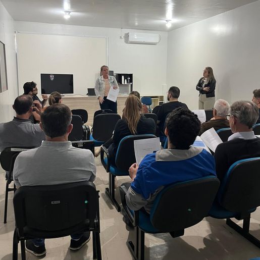 Guaraciaba oferece capacitação a empresários para participação em licitações 