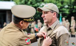 Policial Militar da região recebe a 2ª mais importante medalha da PMSC