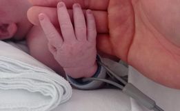 Bebê consegue UTI após quase uma semana e 11 aguardam leitos em SC