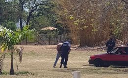 Homem é preso após tentar queimar ex-namorada viva