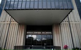 Banco Central sobe taxa de juros para 14,75% ao ano, maior valor desde 2006