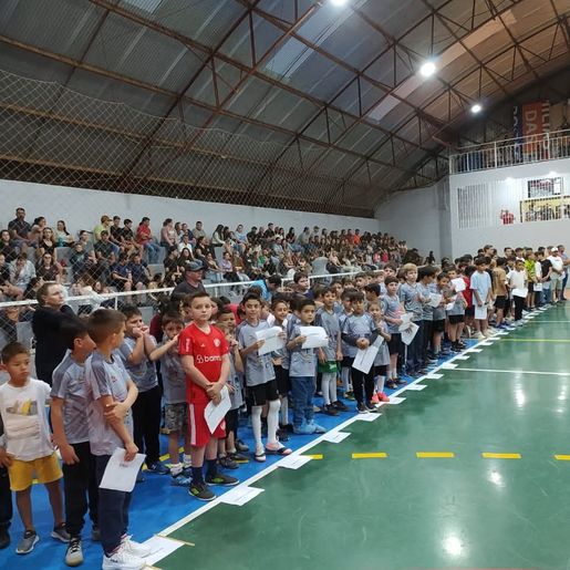 Campo Erê abre Campeonato Municipal de Futsal da Indústria, Comércio e Agricultura