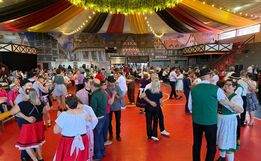 Oktoberfest dos Idosos começa com 500 participantes em Itapiranga