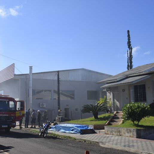 Princípio de incêndio mobiliza bombeiros em São Miguel do Oeste