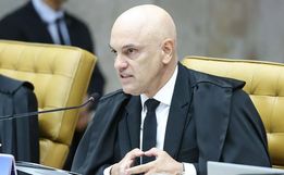 Moraes pede para Zanin marcar julgamento de Bolsonaro e réus do núcleo 1