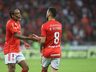 Inter marca no fim e busca empate com o Corinthians no Beira Rio