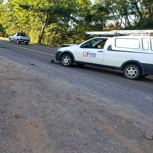 Acidente entre caminhonetes é registrado na SC 386