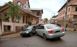 Colisão entre carros é registrada em Itapiranga