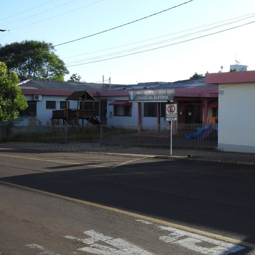 Prefeito desapropria antiga creche do centro e irá revitalizar o espaço