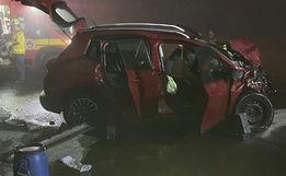 Mulher sofre ferimentos graves em colisão frontal na BR-282