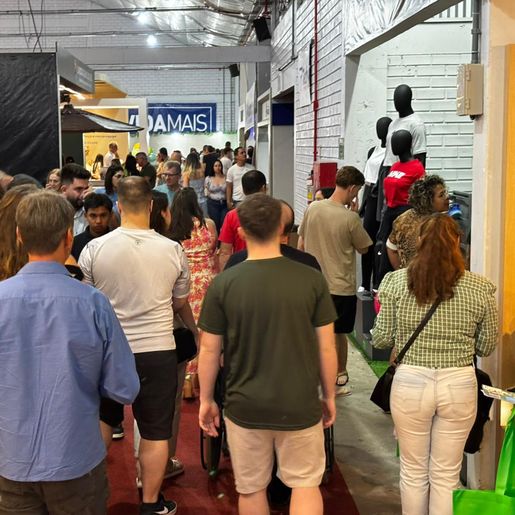 Segundo dia da Faismo tem grande público, shows e movimentação intensa