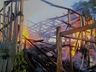 Bombeiros usam 44 mil litros de água para combater incêndio em Cedro