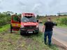 Veículo sai da pista após condutor tentar desviar buraco na BR-163