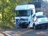 Universitário morre em acidente entre carro e caminhão na SC-452