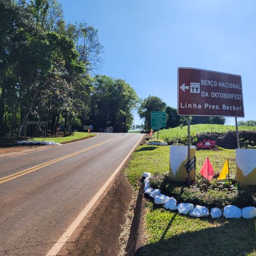 Linha Becker trabalha para manter origens da Oktoberfest em Itapiranga