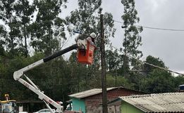 Temporal provoca destelhamentos em cerca de 100 casas em São Miguel do Oeste, diz Defesa Civil