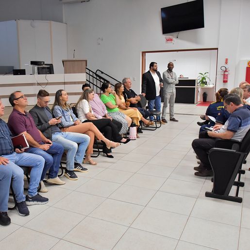  Câmara se reúne com entidades para tratar sobre emendas impositivas